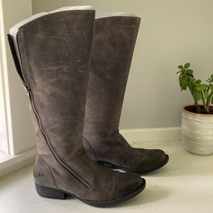 Born distressed grey riding boots. Classy knee high boots with a 1 inch heel.